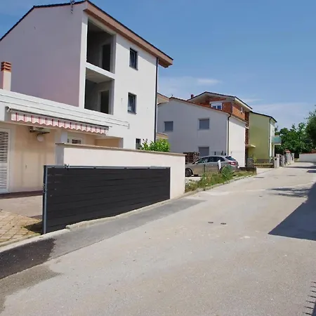 Holiday home In Medulin, In Der Naehe Des Strandes *